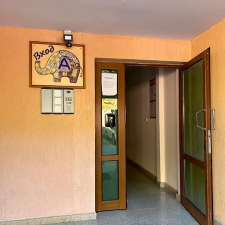 Апартаменты Sunrise Golden Sands *