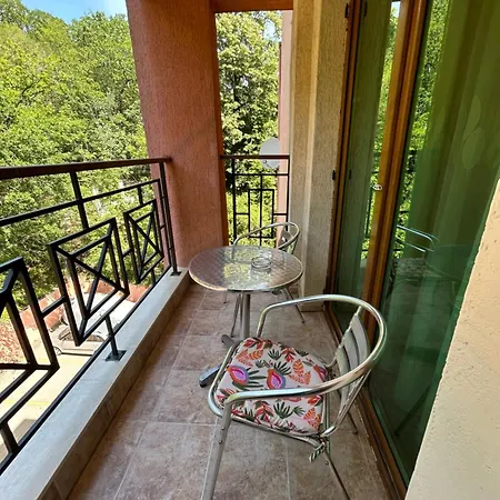 Sunrise Golden Sands דירה וארנה