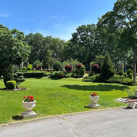 Апартаменти Sunrise Golden Sands