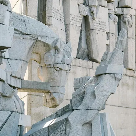 Sunrise Golden Sands Apartment